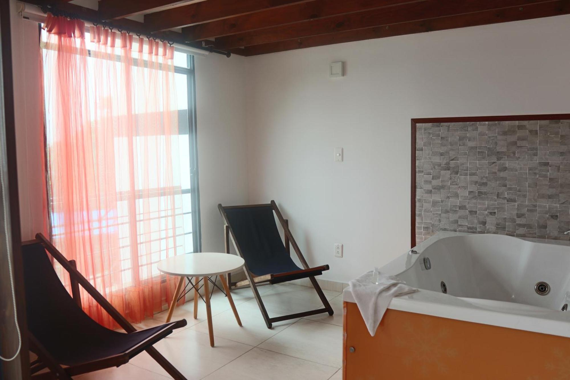 Hotel Syvanna Wellness And Spa Cerritos Eksteriør billede