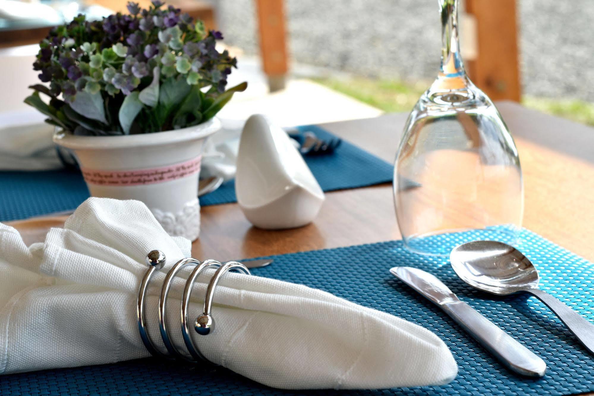 Hotel Syvanna Wellness And Spa Cerritos Eksteriør billede