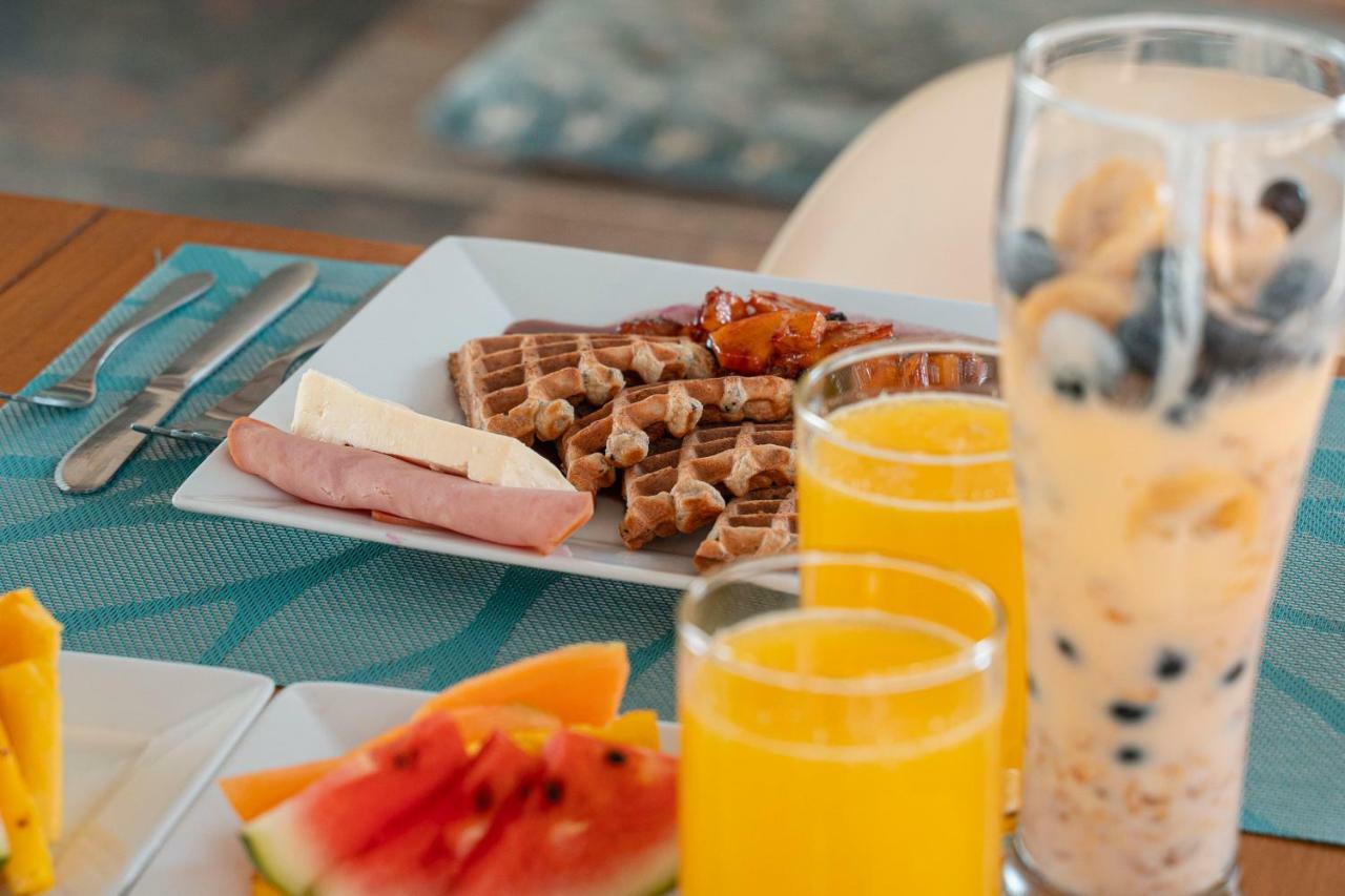 Hotel Syvanna Wellness And Spa Cerritos Eksteriør billede