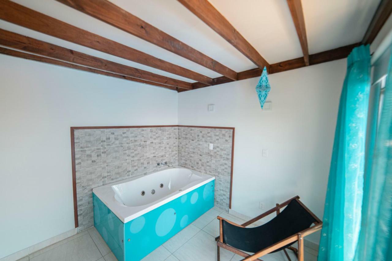 Hotel Syvanna Wellness And Spa Cerritos Eksteriør billede
